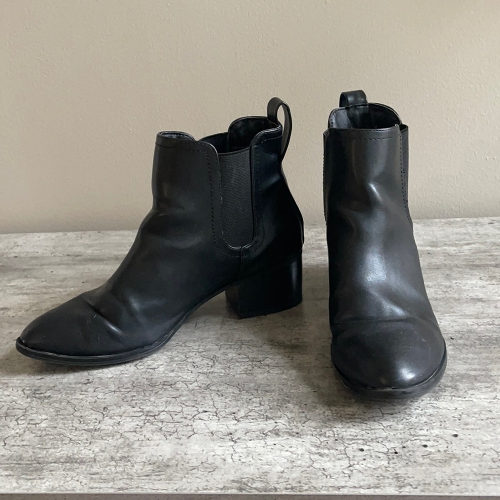 Black Chelsea Boots
